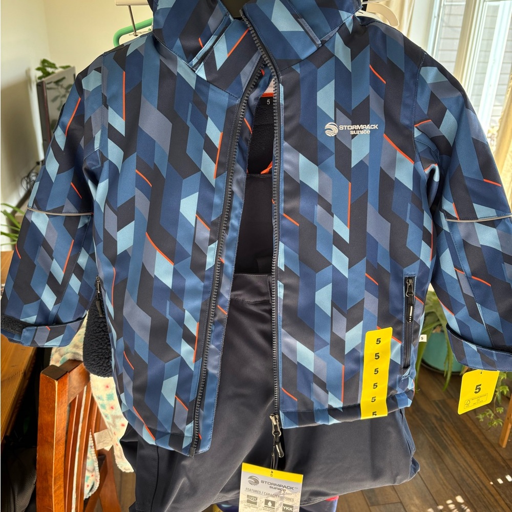 Stormpack Sunice snowsuit 5 BNWT